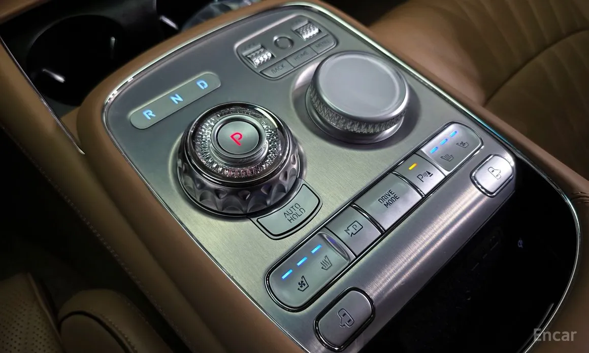 Фото 9 - Genesis G90