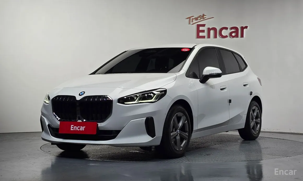 BMW 2 Series 2022 220i Advantage