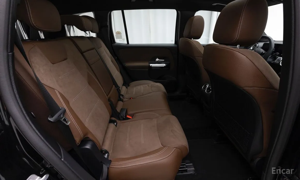 Mercedes-Benz GLB-Class 2020 AMG GLB35 4MATIC