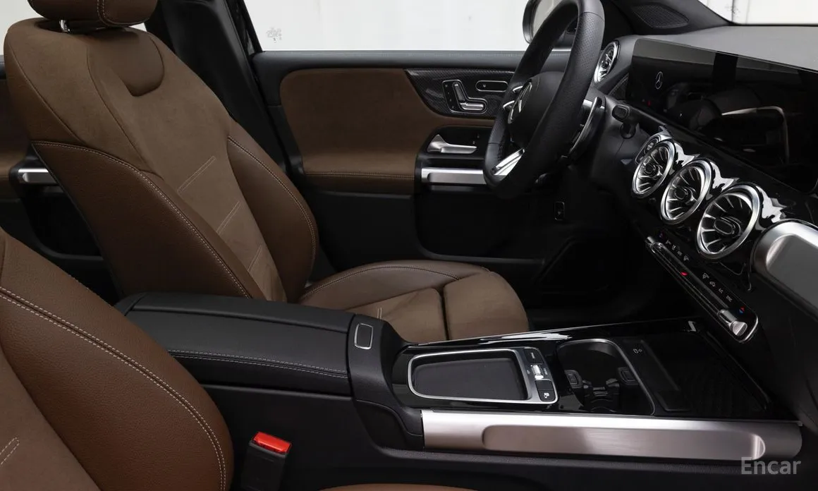 Mercedes-Benz GLB-Class 2020 AMG GLB35 4MATIC