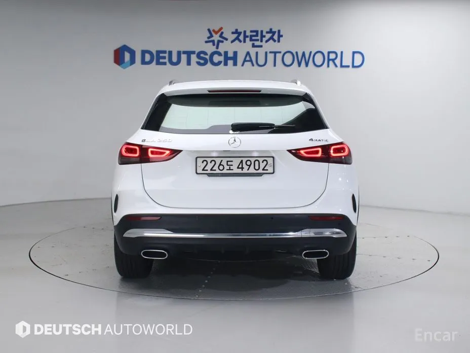 Фото 4 - Mercedes-Benz GLA-Class