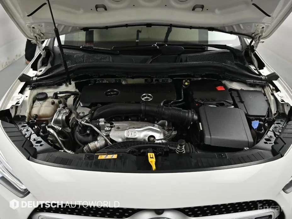 Фото 6 - Mercedes-Benz GLA-Class