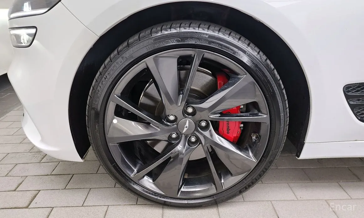 Genesis G70 2020 Gasoline 2.0T 4WD