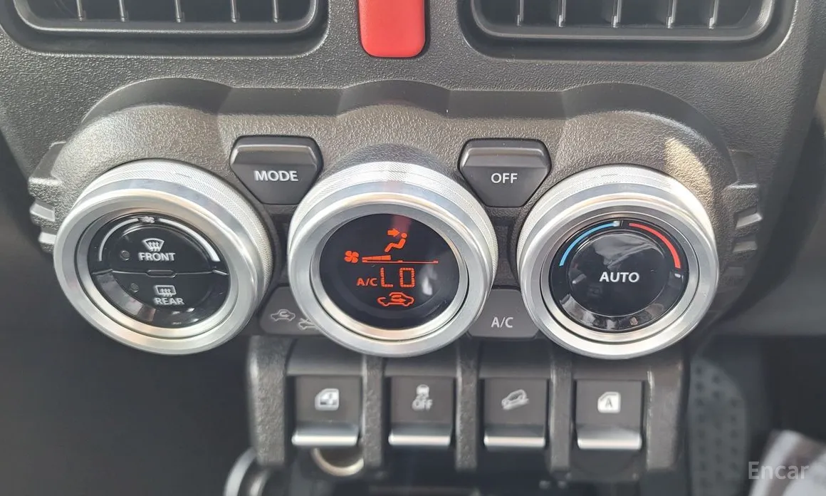Фото 16 - Suzuki Jimny