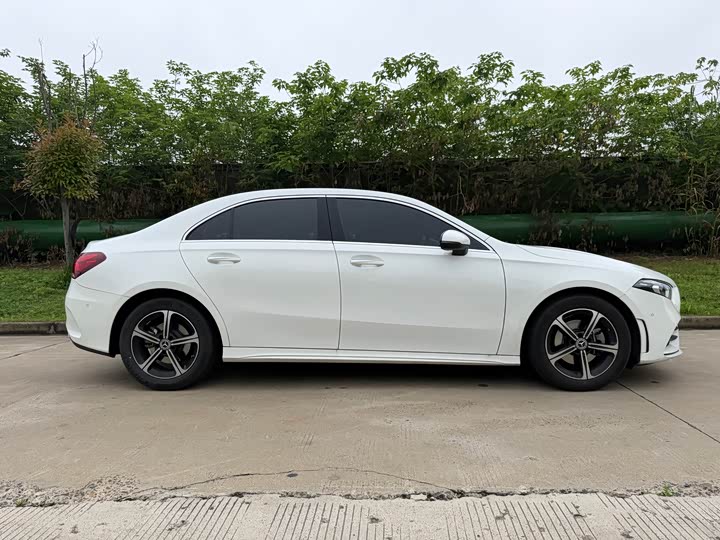 Фото 7 - Mercedes-Benz A-Class