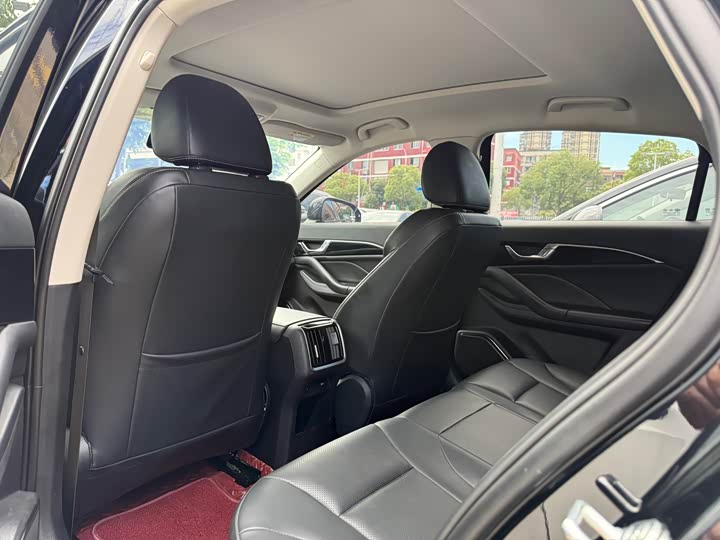 Bestune B70 2025 2025款 龙耀版 1.5T 舒享型