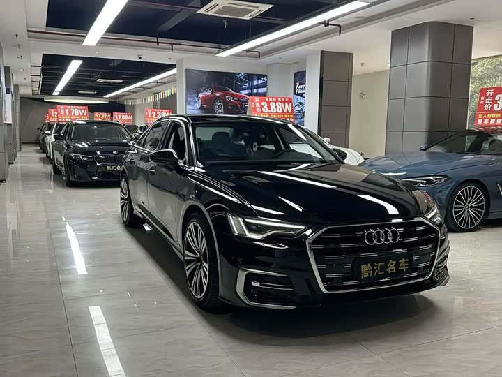 Фото 1 - Audi A6L