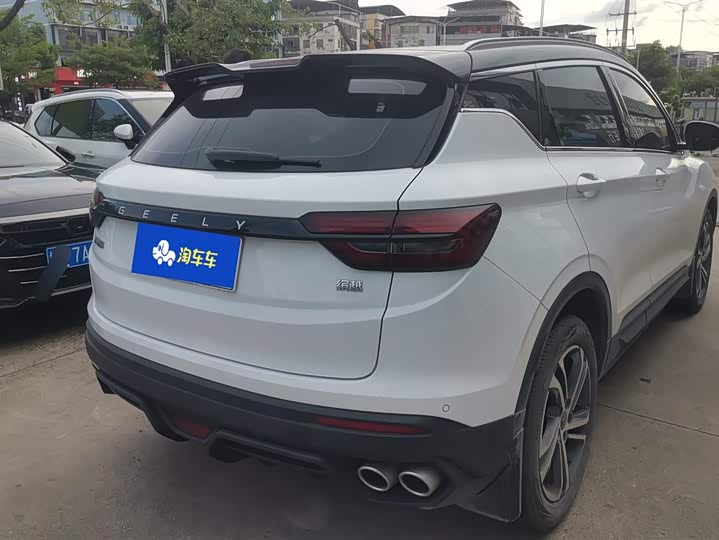 Фото 3 - Geely Coolray