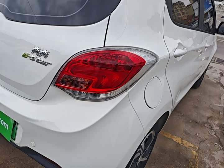Фото 8 - Changan BenBen E-Star