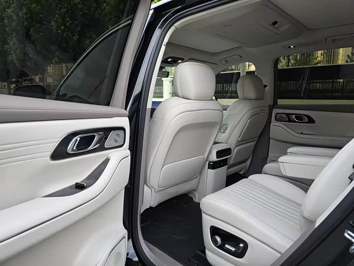 Geely Galaxy M9 2025 2025款 210km 四驱领航版