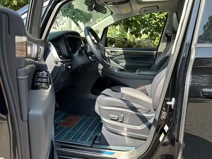 Фото 9 - GAC Trumpchi M8