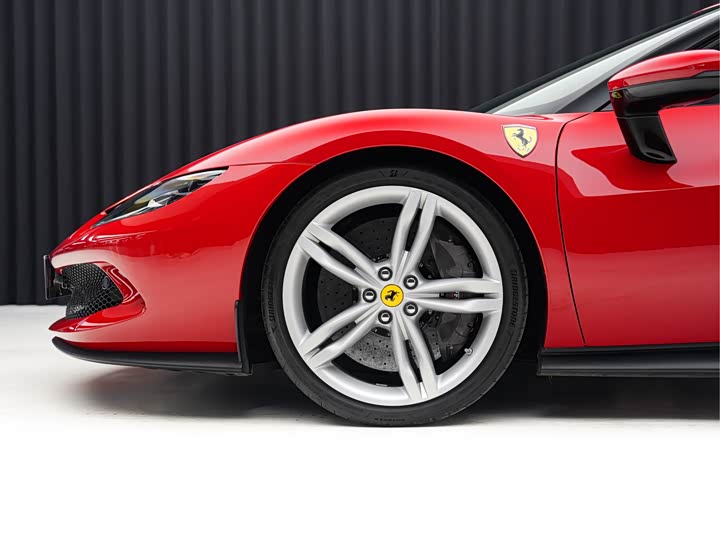 Photo 6 - Ferrari 296