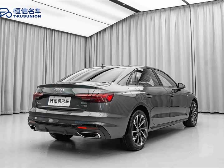 Фото 5 - Audi A4L