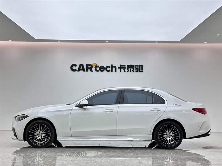 Фото 2 - Mercedes-Benz C-Class