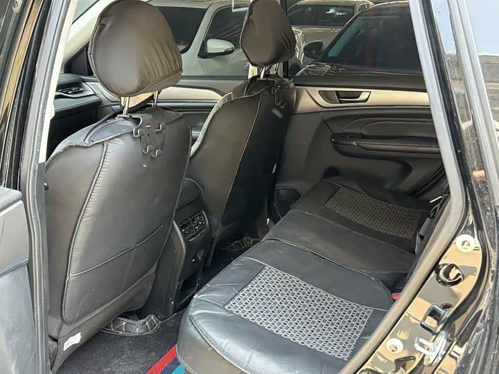 Фото 7 - Haval M6