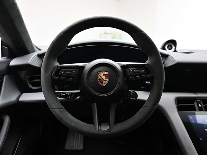 2026 Porsche Taycan