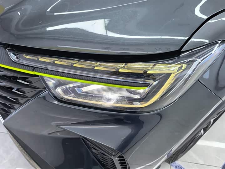 Zdjęcie 5 - Roewe RX5 Hybrid