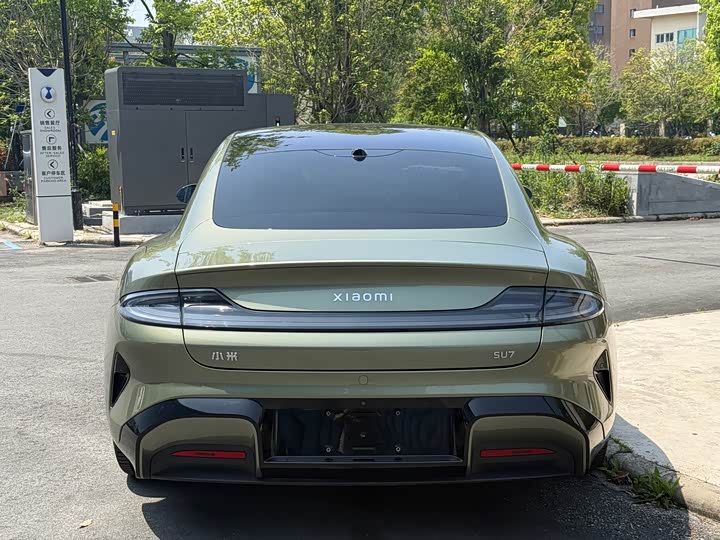Zdjęcie 4 - Xiaomi SU7
