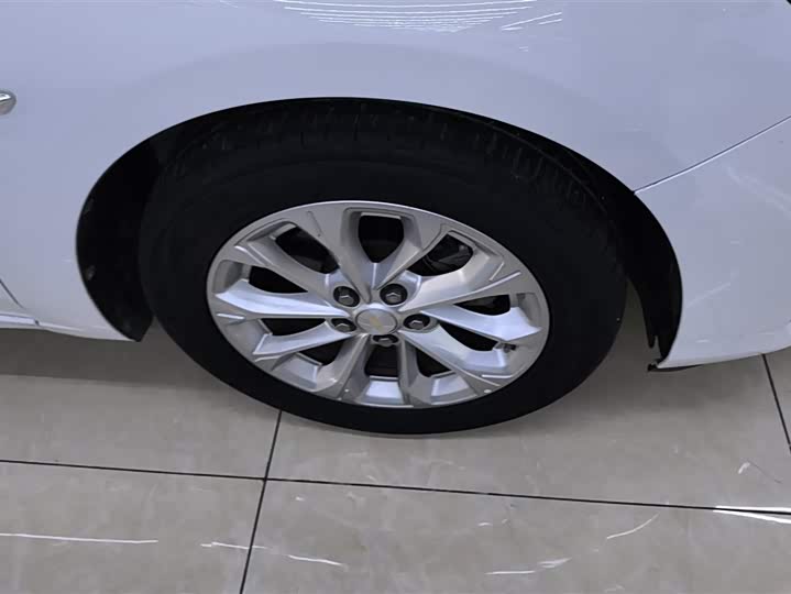 Chevrolet Monza 2023 2023款 1.5L 双离合乐享版