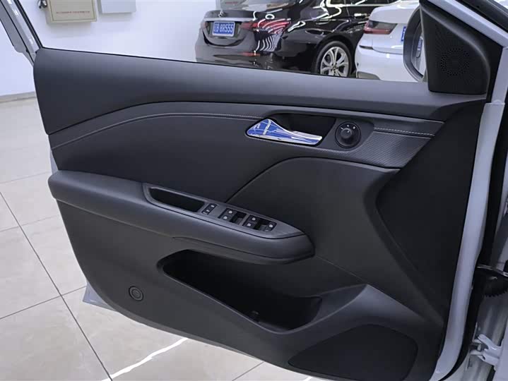 Chevrolet Monza 2023 2023款 1.5L 双离合乐享版