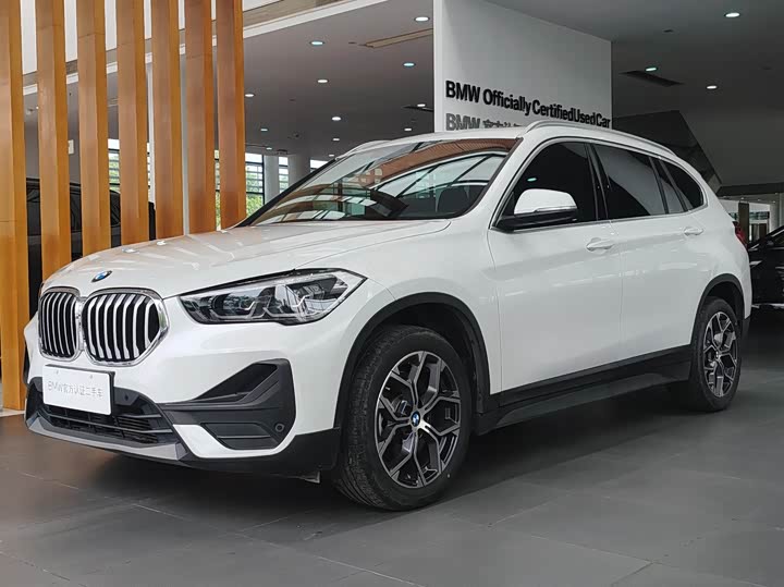 Фото 1 - BMW X1