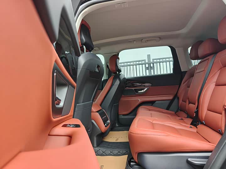 Lincoln Nautilus 2025 2025款 2.0T 四驱尊逸混动版