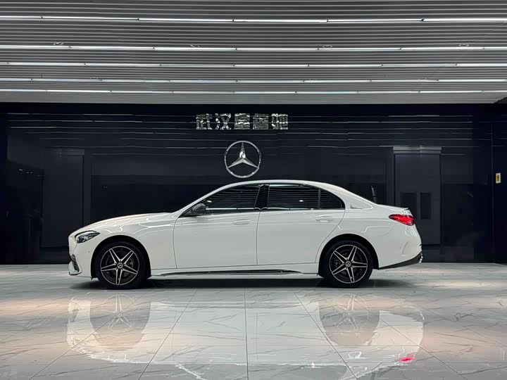 Фото 3 - Mercedes-Benz C-Class