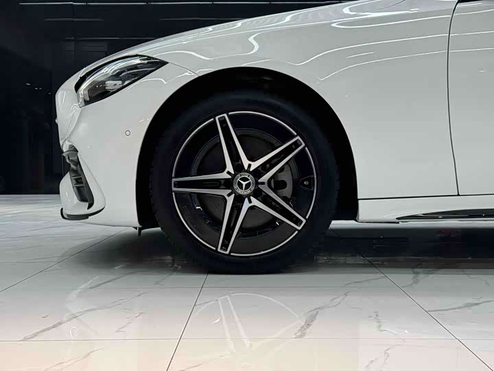Фото 6 - Mercedes-Benz C-Class