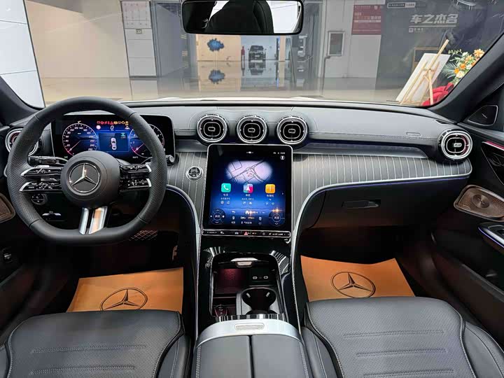 Фото 9 - Mercedes-Benz C-Class