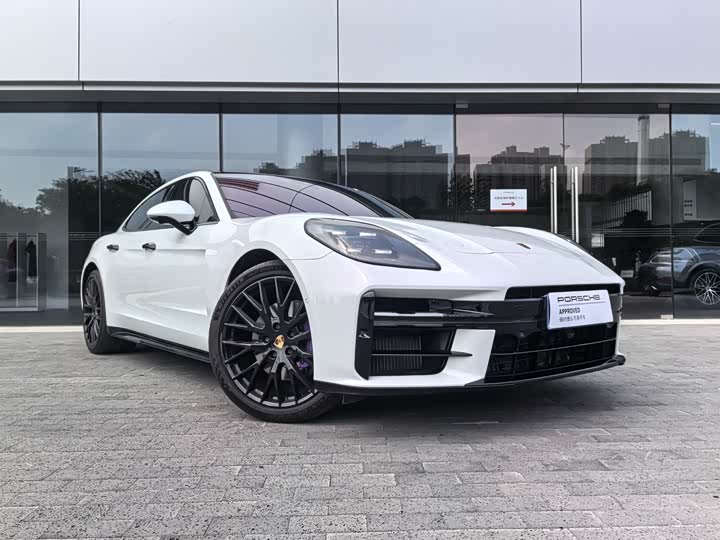 2026 Porsche Panamera