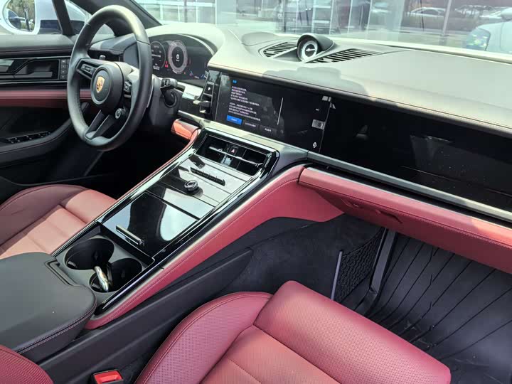 2026 Porsche Panamera
