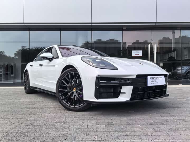 2026 Porsche Panamera