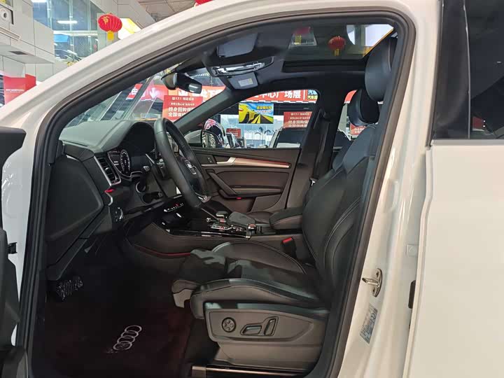 Фото 5 - Audi Q5L Sportback