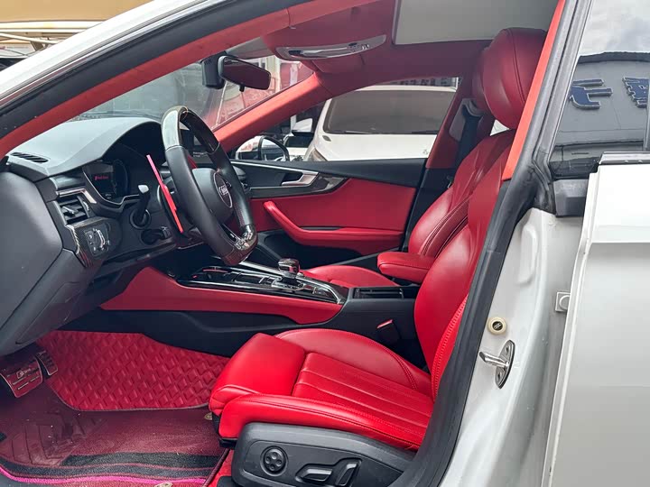 Audi A5 2021 2021款 Sportback 40 TFSI quattro 豪华动感型