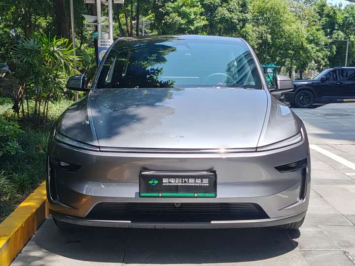 Tesla Model Y 2026 2026款 改款 长续航后轮驱动版