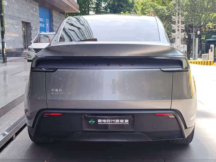 Tesla Model Y 2026 2026款 改款 长续航后轮驱动版