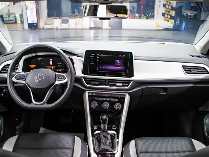 Фото 4 - Volkswagen T-Roc