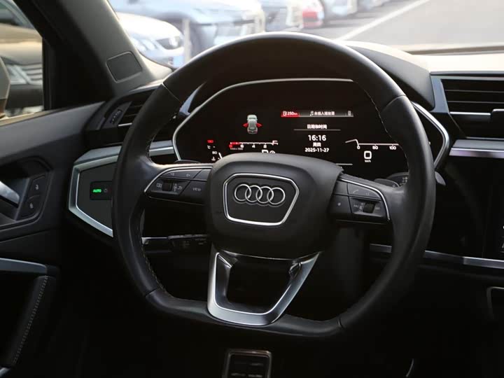 Audi Q3 2024 2024款 35 TFSI 时尚动感型