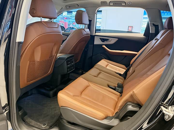 Audi Q7 2021 2021款 55 TFSI quattro S line运动型