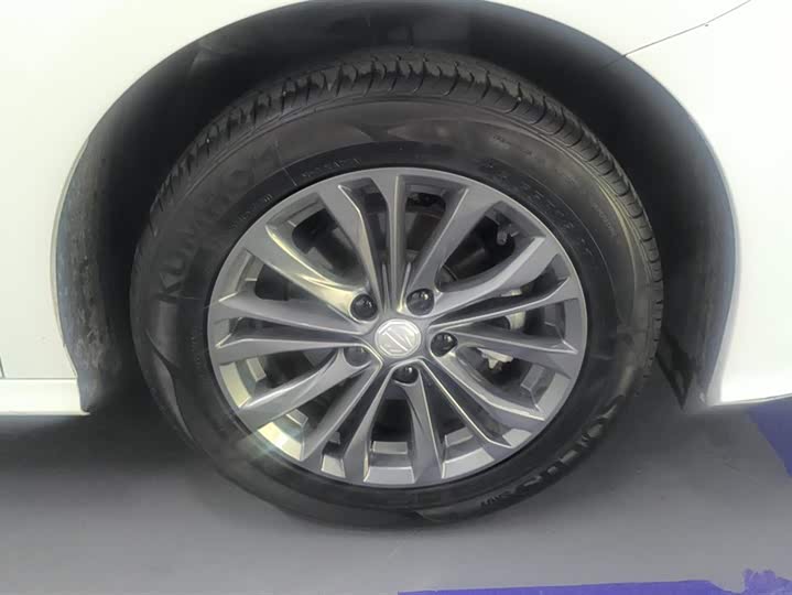 MG Motor 5 2025 2025款 180DVVT 全球抢先版