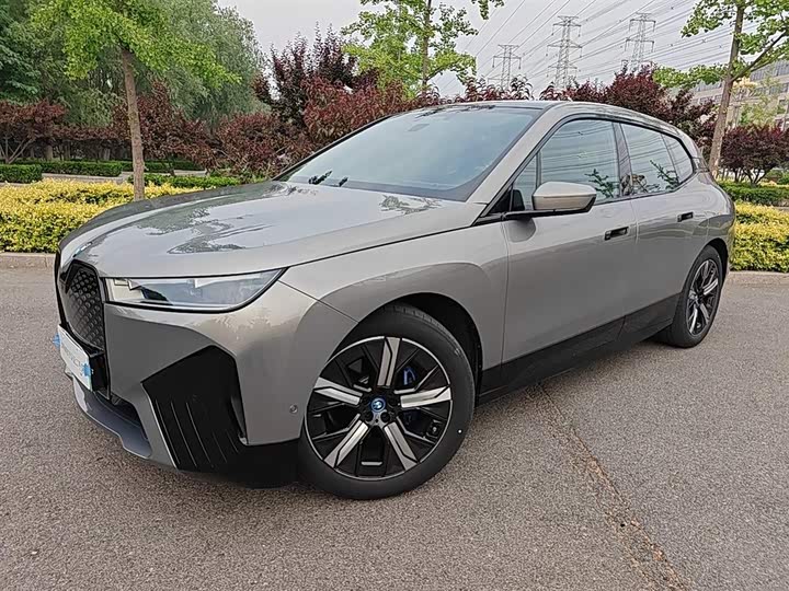 Фото 1 - BMW iX