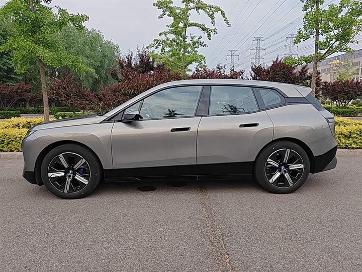 Фото 4 - BMW iX