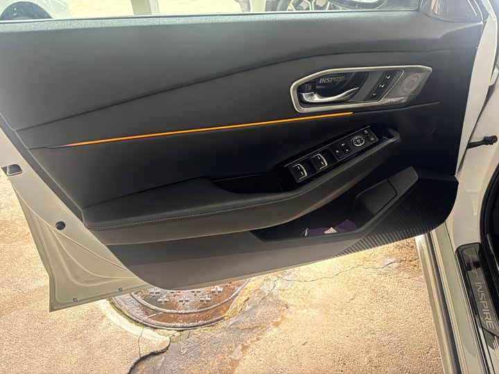 Фото 5 - Honda Inspire