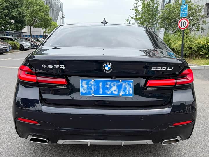 Фото 5 - BMW 5 Series