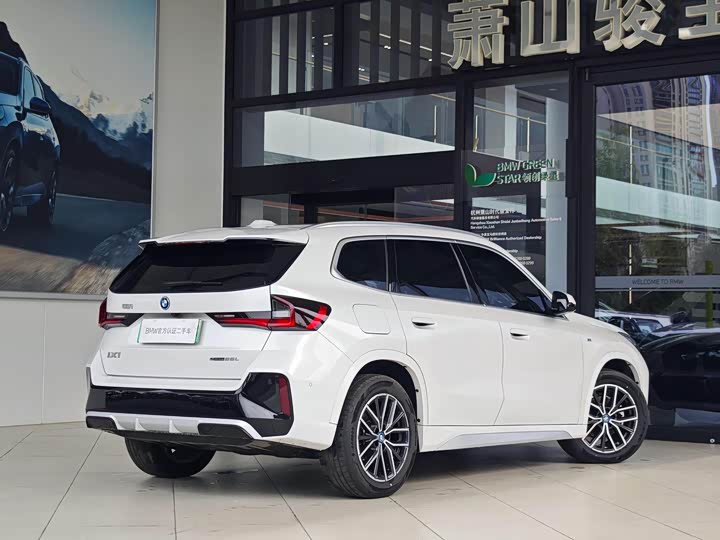 BMW iX1 2025 2025款 eDrive25L M运动套装