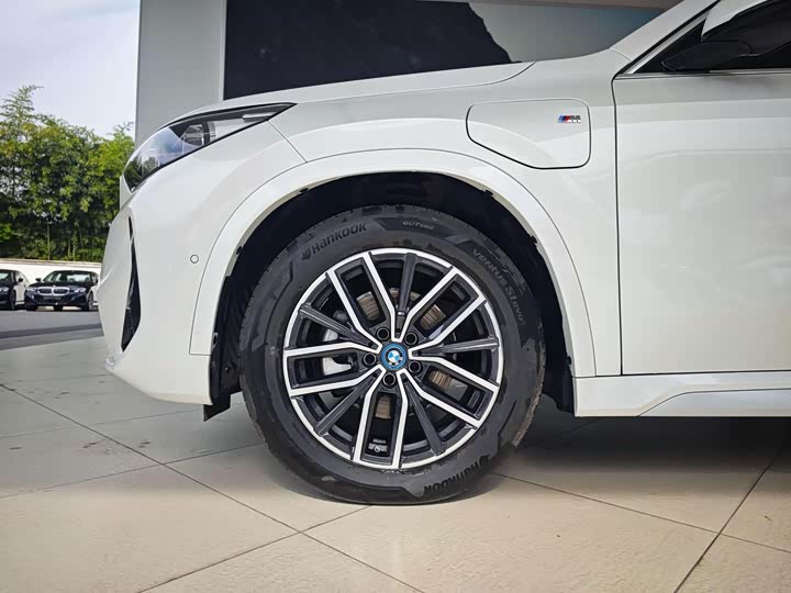 BMW iX1 2025 2025款 eDrive25L M运动套装