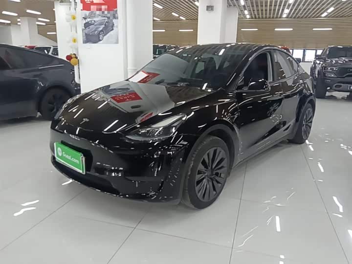 Фото 2 - Tesla Model Y