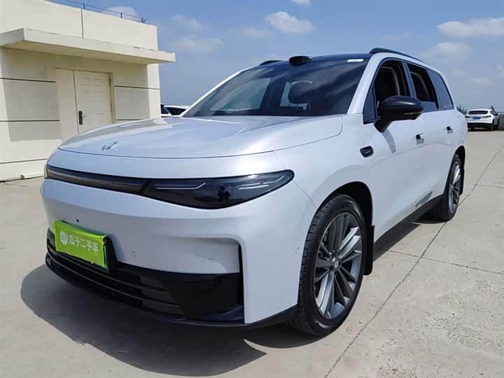 Leapmotor C16 2026 2026款 纯电 630激光雷达智尊版 6座