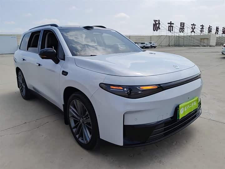 Leapmotor C16 2026 2026款 纯电 630激光雷达智尊版 6座