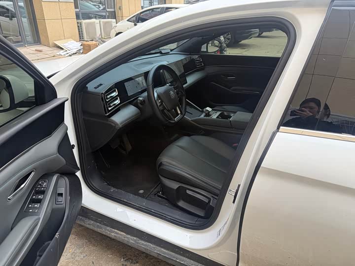 Фото 5 - BYD Qin L